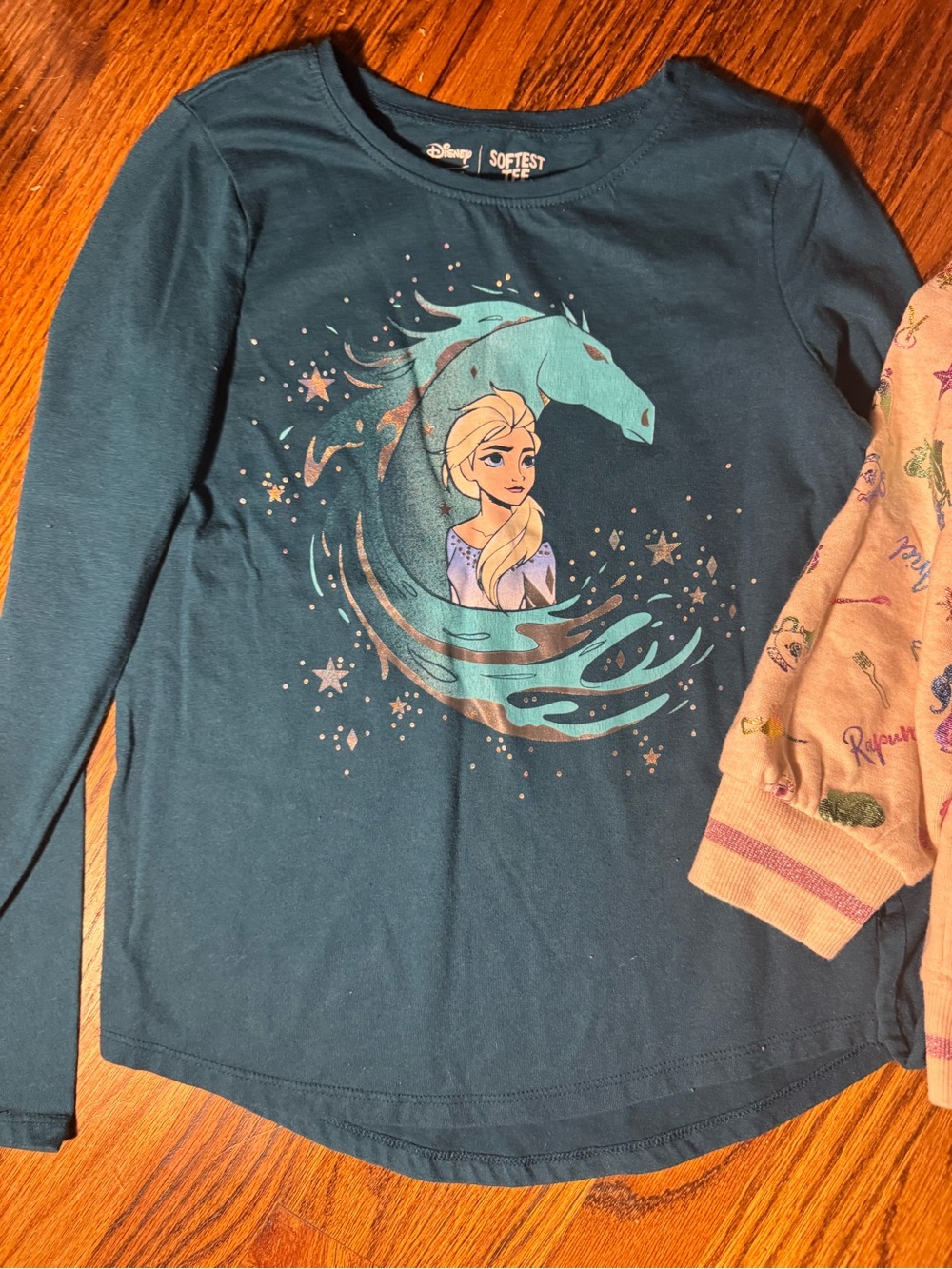 Girls Bundle - 5 pounds! 6 outfits and 2 shirts All size 7, 8 or 7/8 - Picture 9 of 10